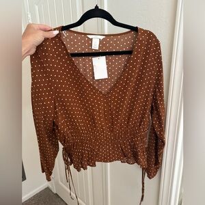NWT! H&M women’s button brown and white polka dot long sleeve top size 10